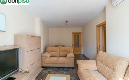 Living room of Flat for sale in Cenes de la Vega  with Air Conditioner