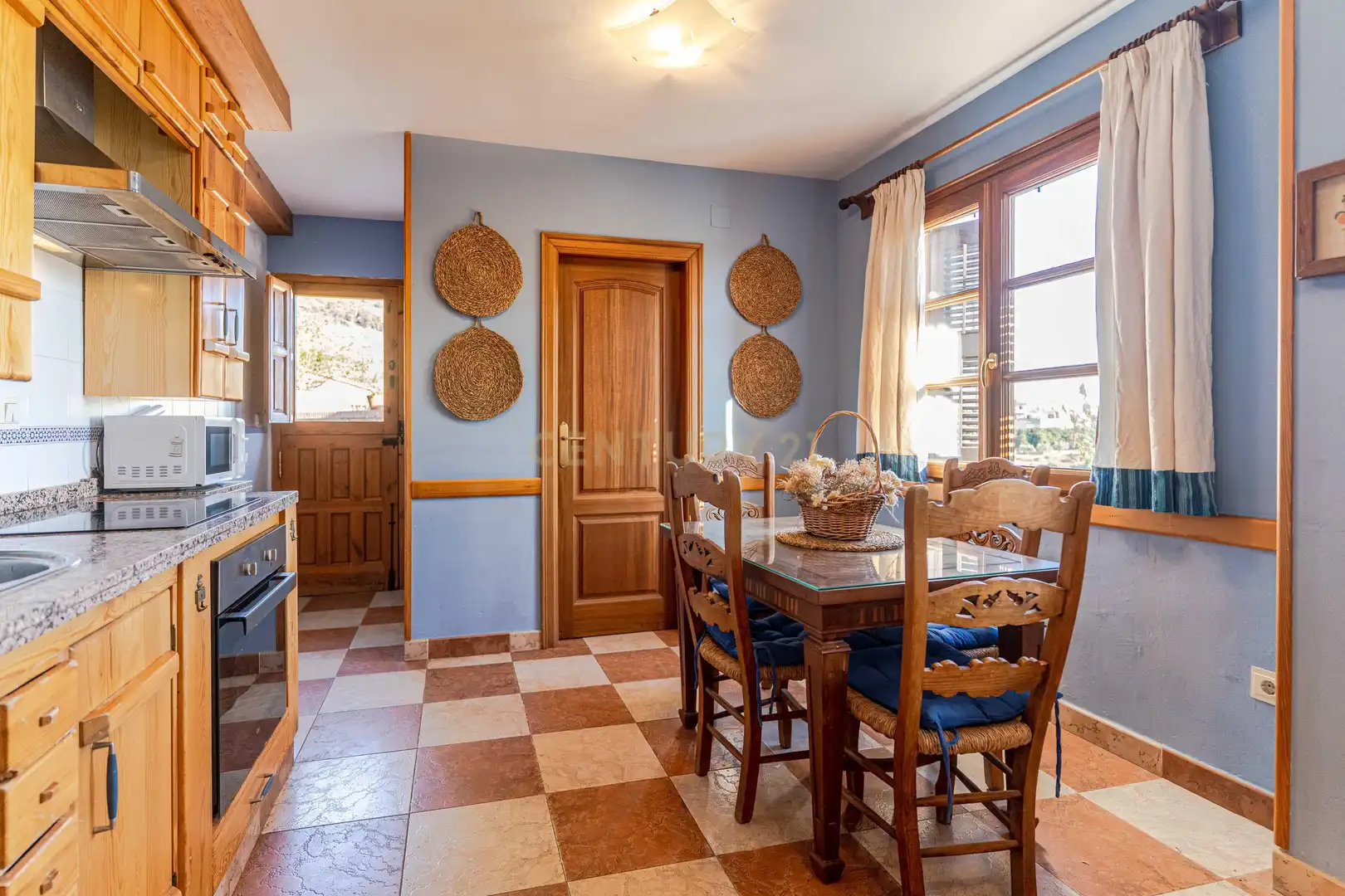 Comedor de Casa o chalet en venta en Nívar con Jardín privado, Trastero y Piscina
