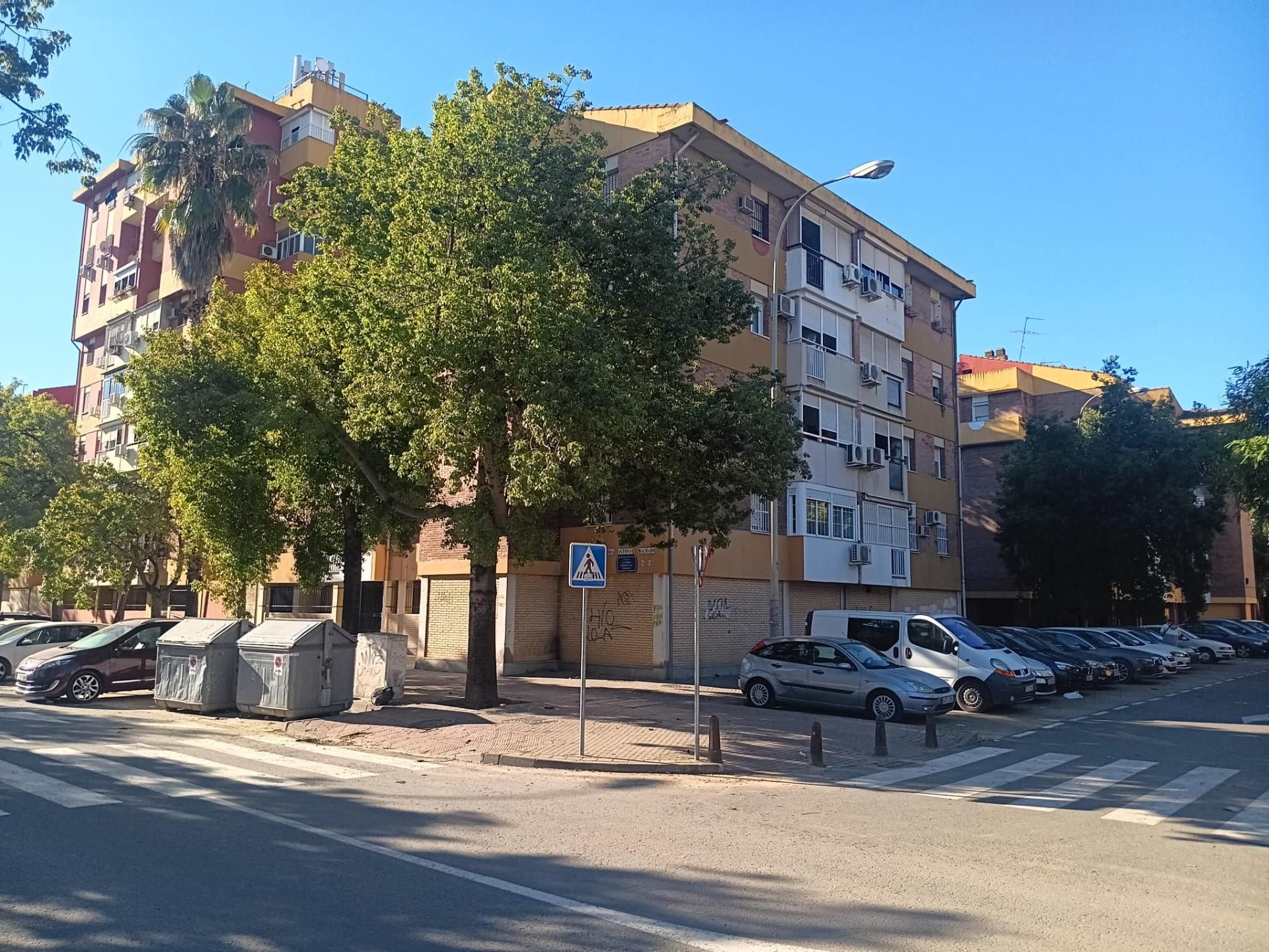 Vista exterior de Pis en venda en  Sevilla Capital