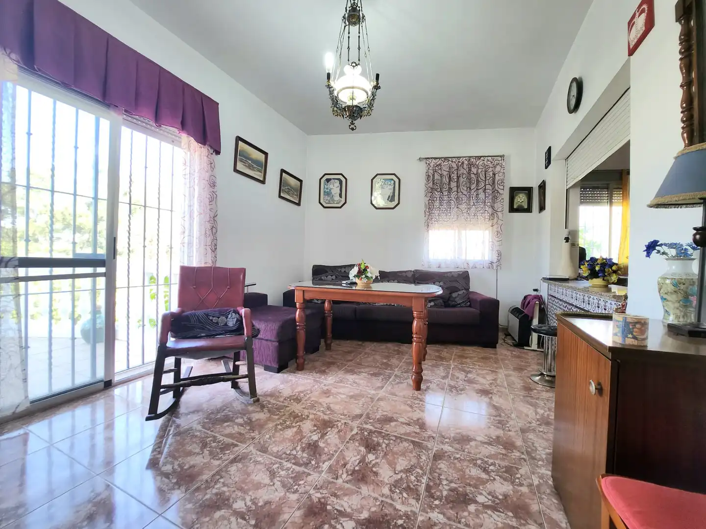 Wohnzimmer von Haus oder Chalet zum Verkauf in Alcalá de Guadaira mit Privatgarten, Terrasse und Abstellraum