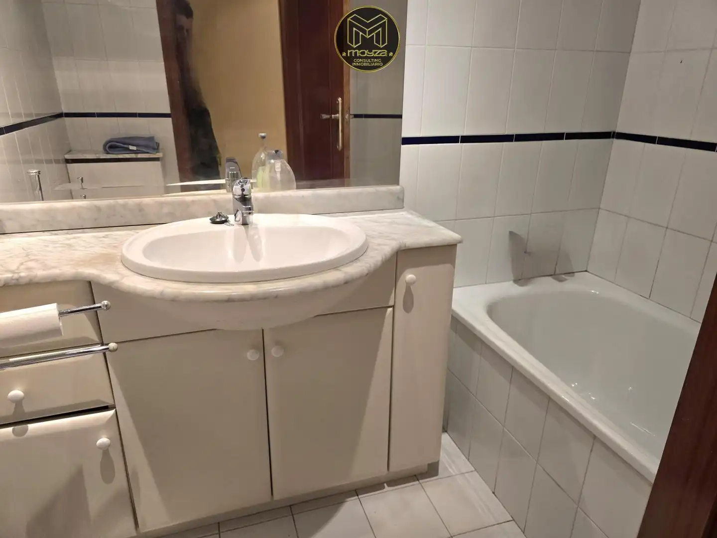 Bany de Pis en venda en Jaén amb Aire condicionat, Traster i Balcó