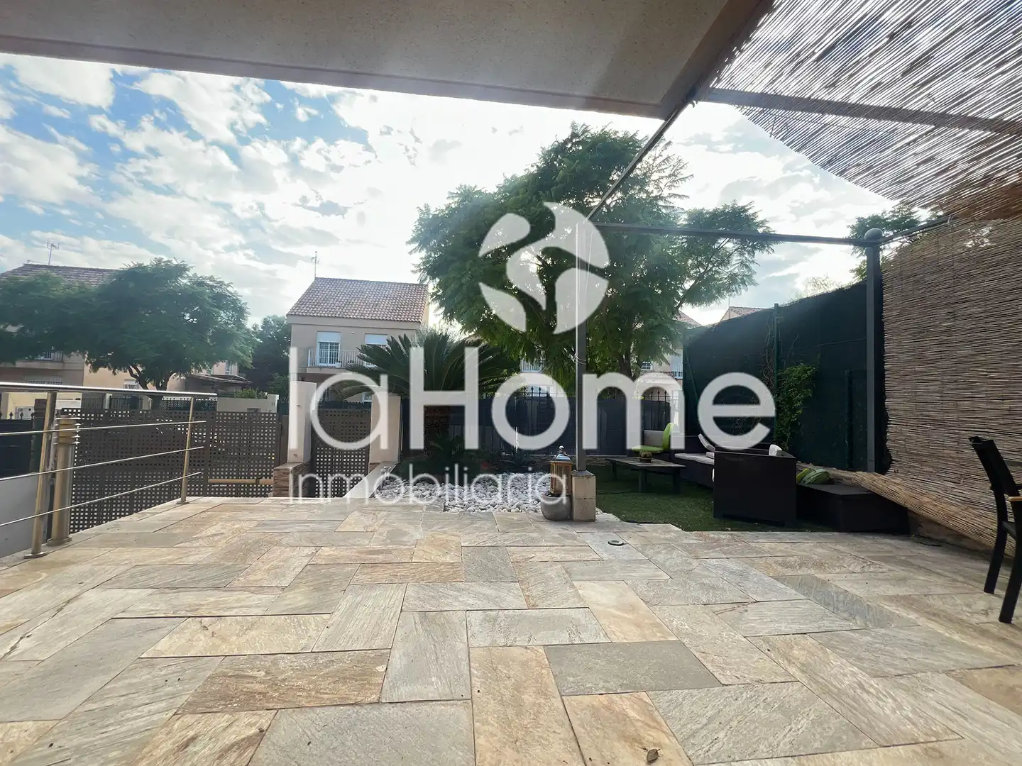 Terraza de Casa adosada en venta en Casas Verdes
