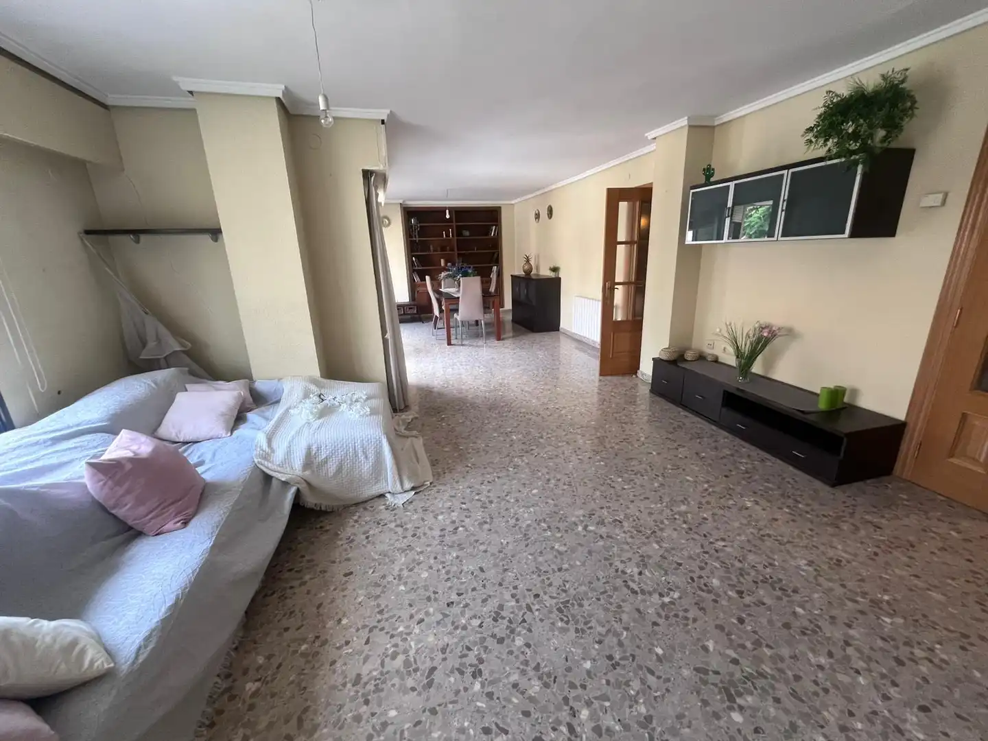 Sala de estar de Piso en venta en La Pobla de Farnals con Terraza, Horno y Balcón