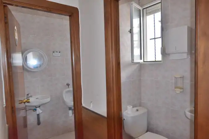 Local comercial en venda a Olvera, imagen 13