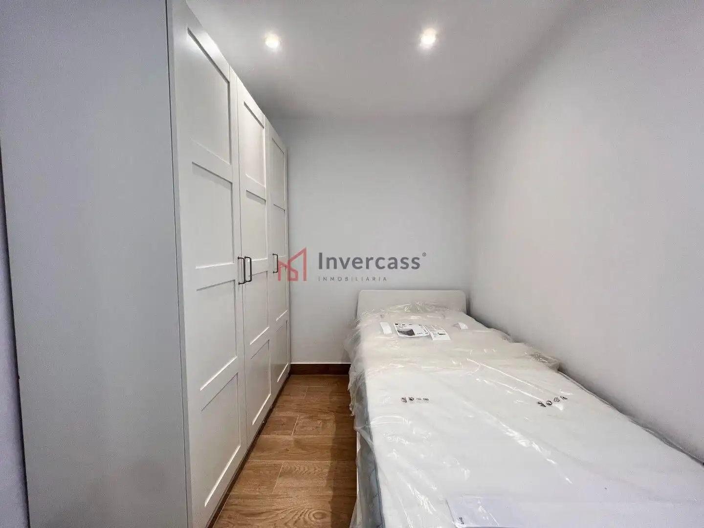 Bedroom of Flat for sale in Castro-Urdiales  with Heating