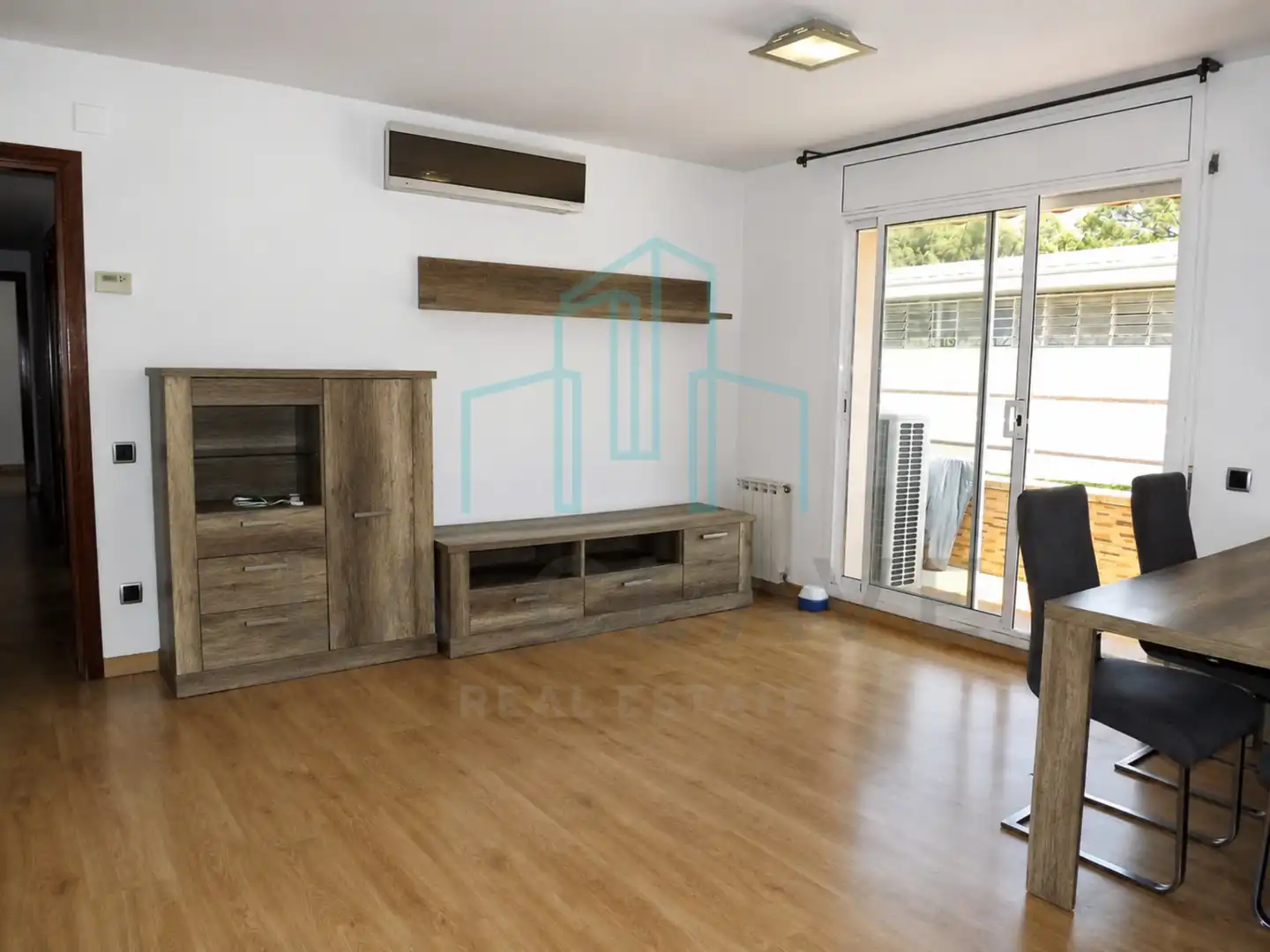 Sala d'estar de Pis en venda en Bigues i Riells del Fai amb Aire condicionat, Calefacció i Parquet