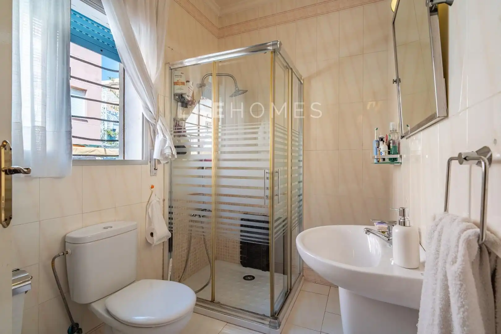 Bathroom of Houses for sale in Torremolinos  with Private garden, Terrace and Storage room