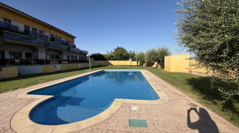 PIS AMB GRAN TERRASSA, PISCINA COMUNITÀRIA I PARKING A ANGLESOLA