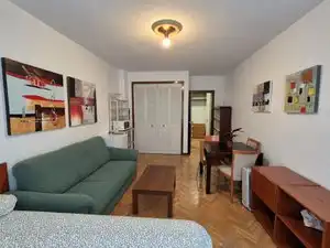 Sala de estar de Estudio de alquiler en Chamberí
