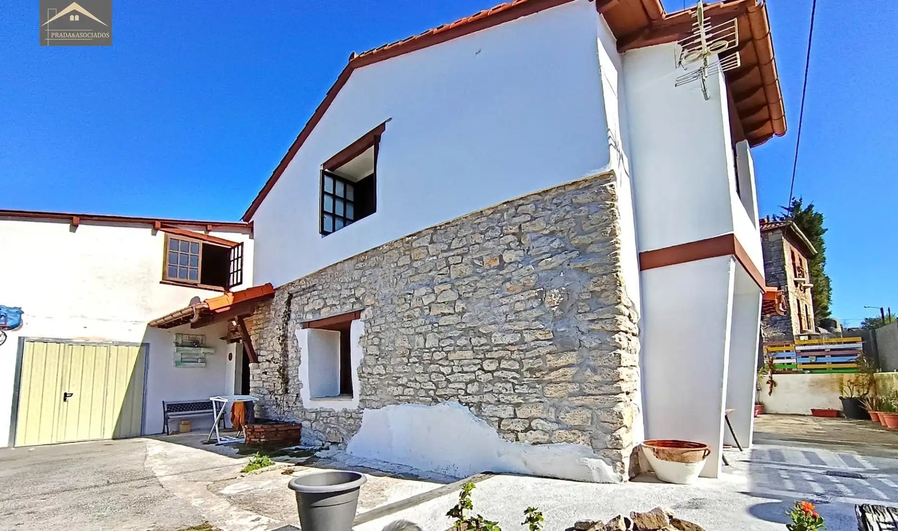 Vista exterior de Casa o chalet en venta en Suances con Calefacción, Terraza y Trastero