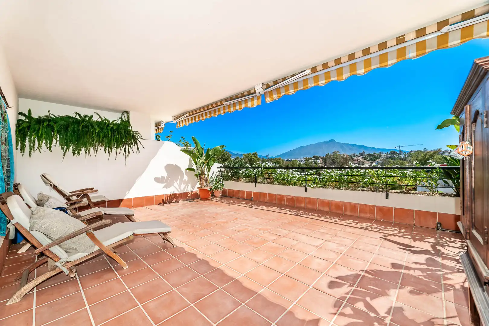 Terraza de Ático en venta en Marbella con Aire acondicionado, Calefacción y Terraza