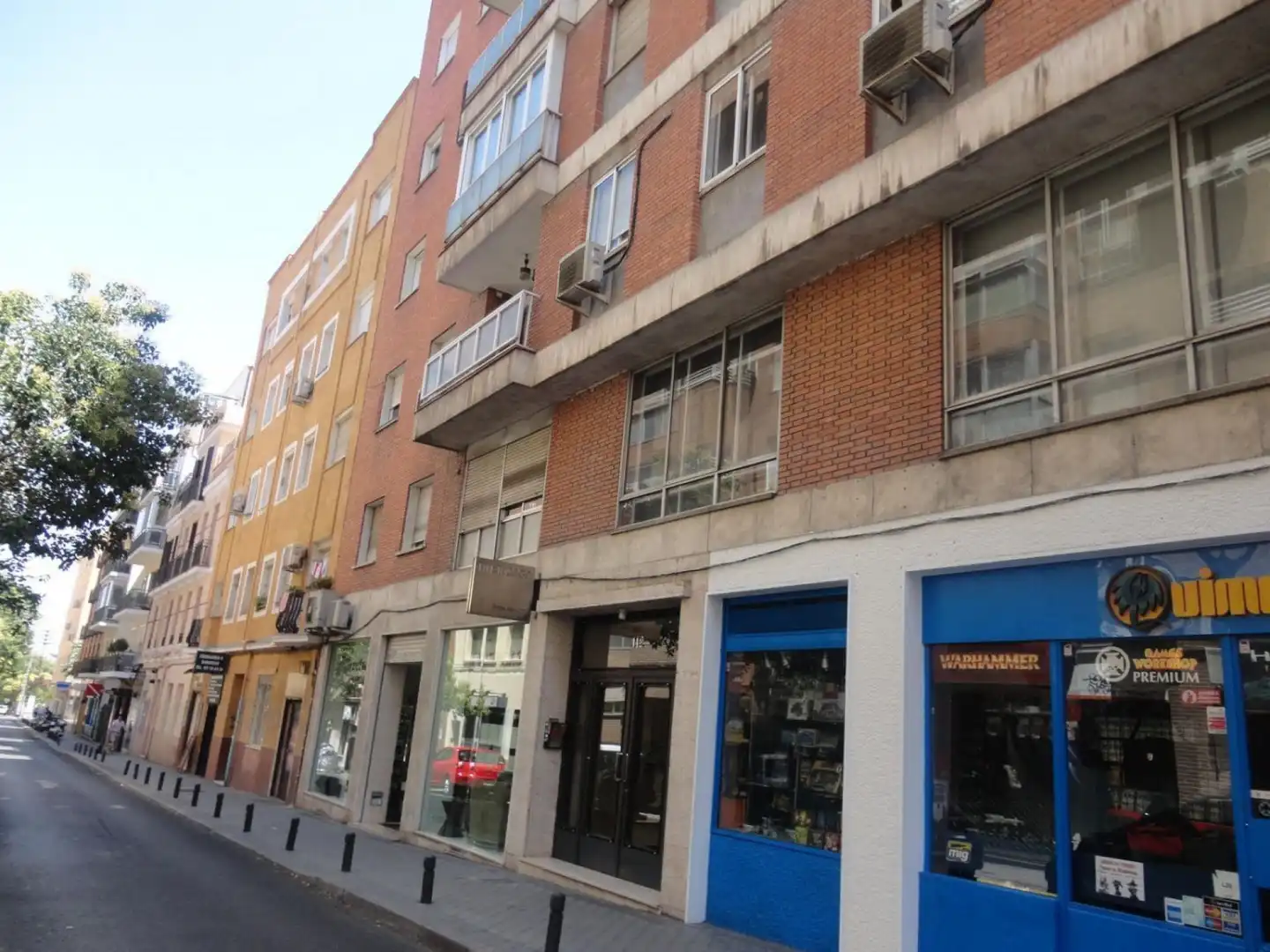 Vista exterior de Piso de alquiler en Madrid con Calefacción