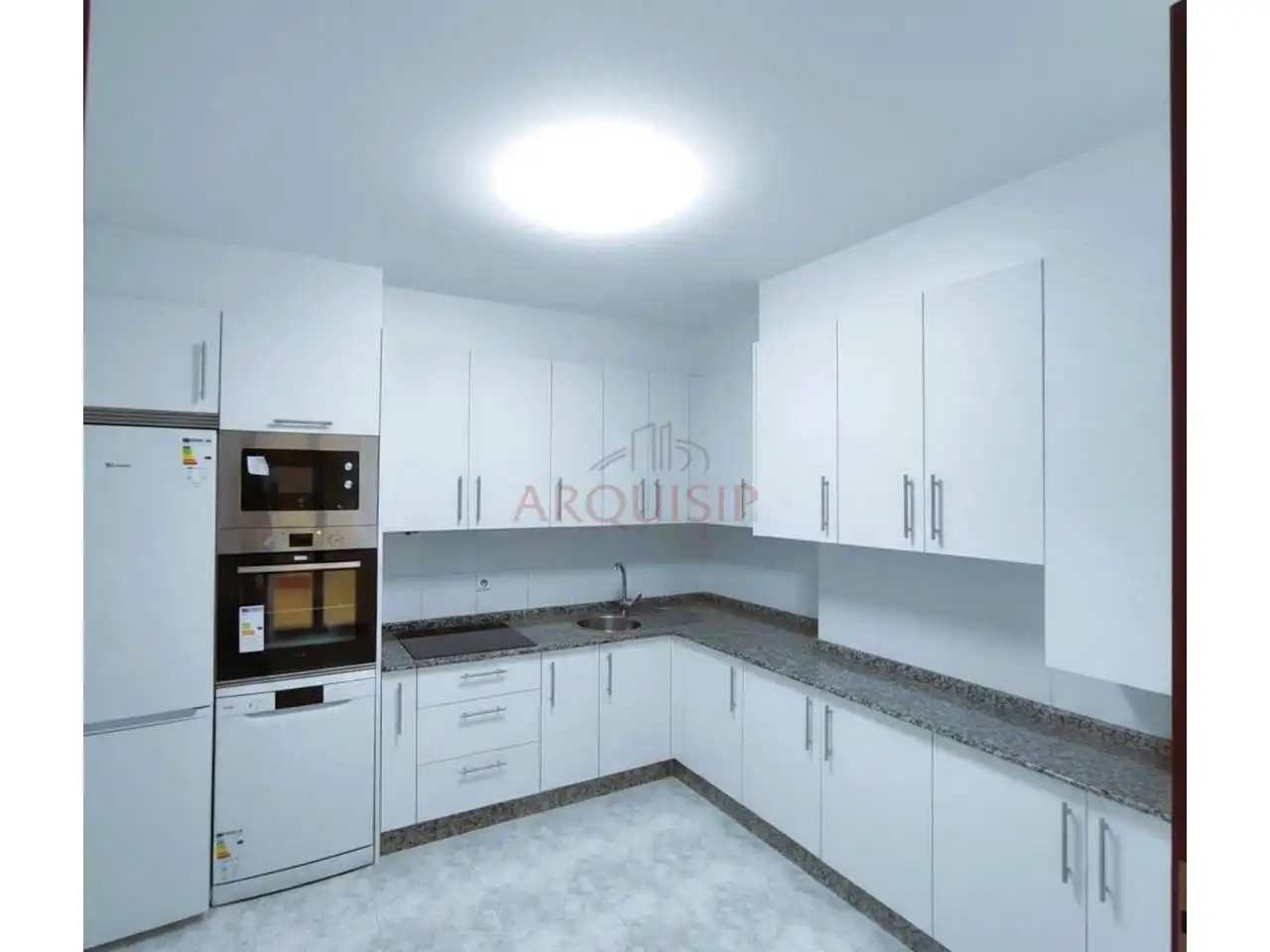 Kitchen of Flat for sale in Ames  with Heating, Parquet flooring and Balcony