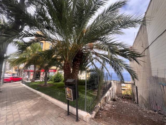 Terreno residencial en Venta en Avenida Veinticinco de Abril en Icod de los Vinos pueblo