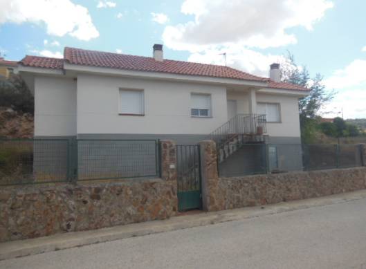 Piso en Venta en Calle del Castaño 2 en Ambite