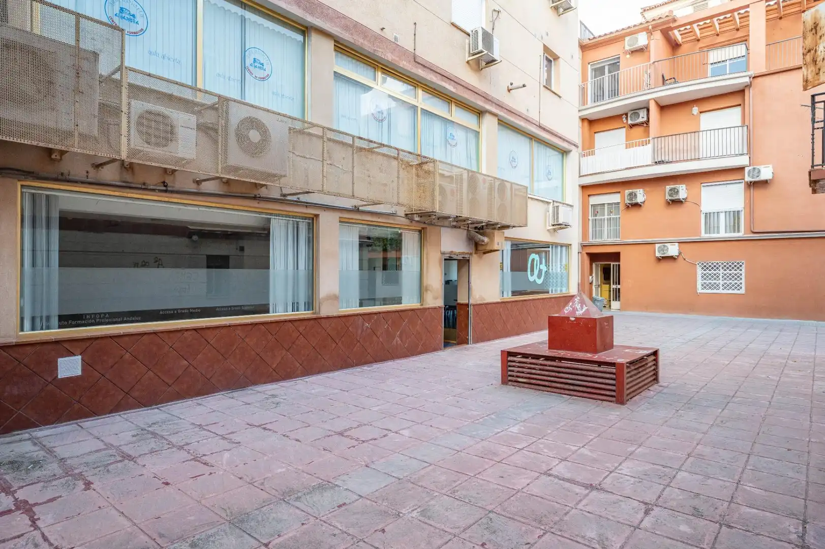 Exterior view of Commercial properties for sale in Las Gabias  with Air Conditioner, Heating and Furnished