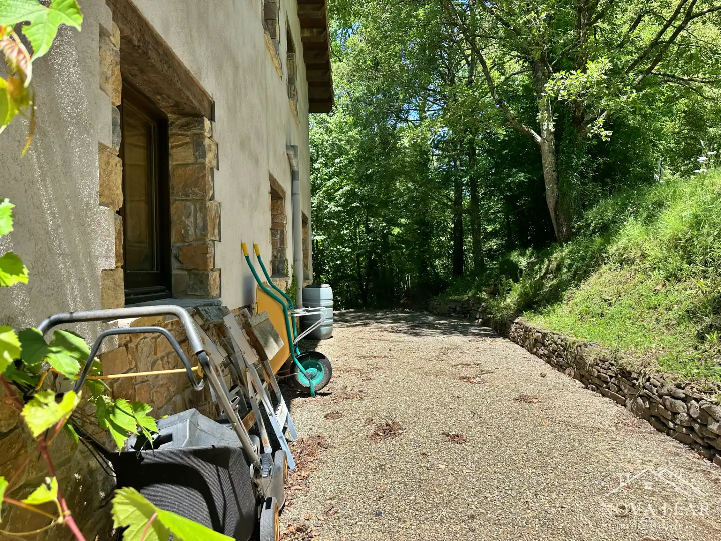 Parking de Finca rústica en venta en Les Llosses con Calefacción, Jardín privado y Terraza