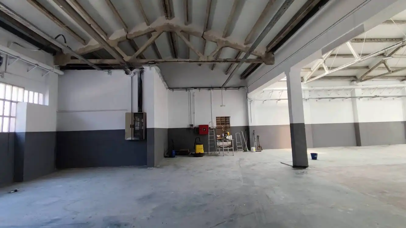 Fabrikhallen zur Miete in Barberà del Vallès