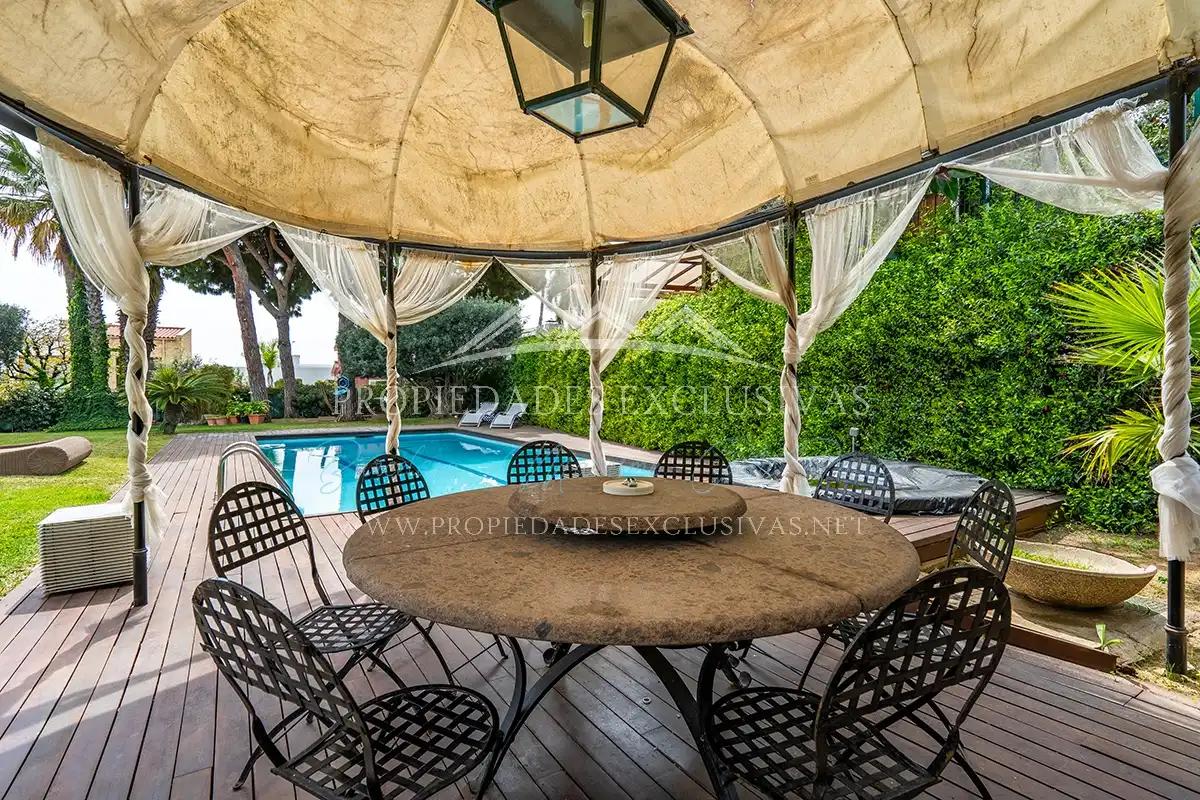 Terrasse von Haus oder Chalet zum Verkauf in Alella mit Klimaanlage, Heizung und Privatgarten