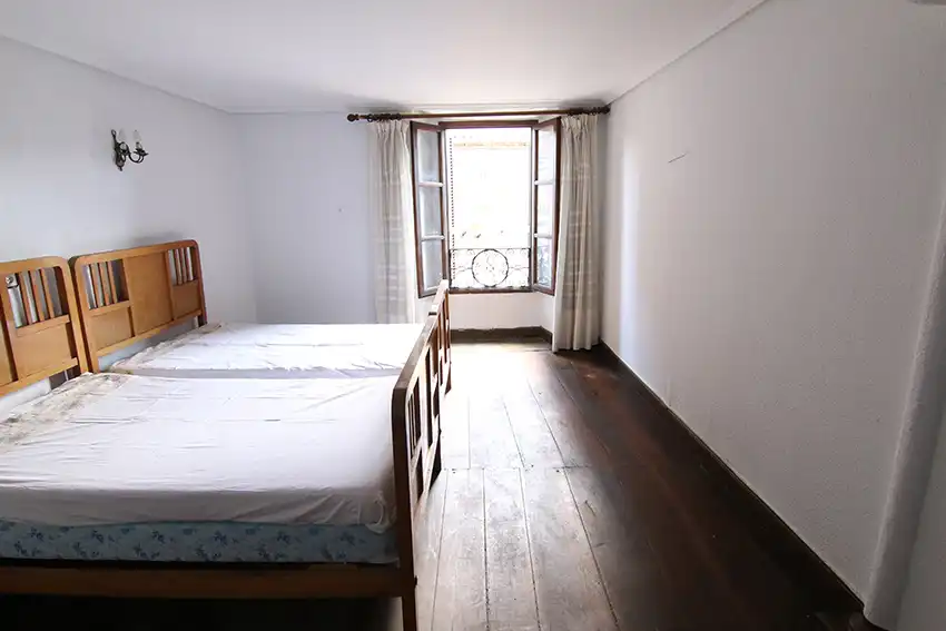 Dormitori de Casa o xalet en venda en Asparrena amb Moblat i Balcó