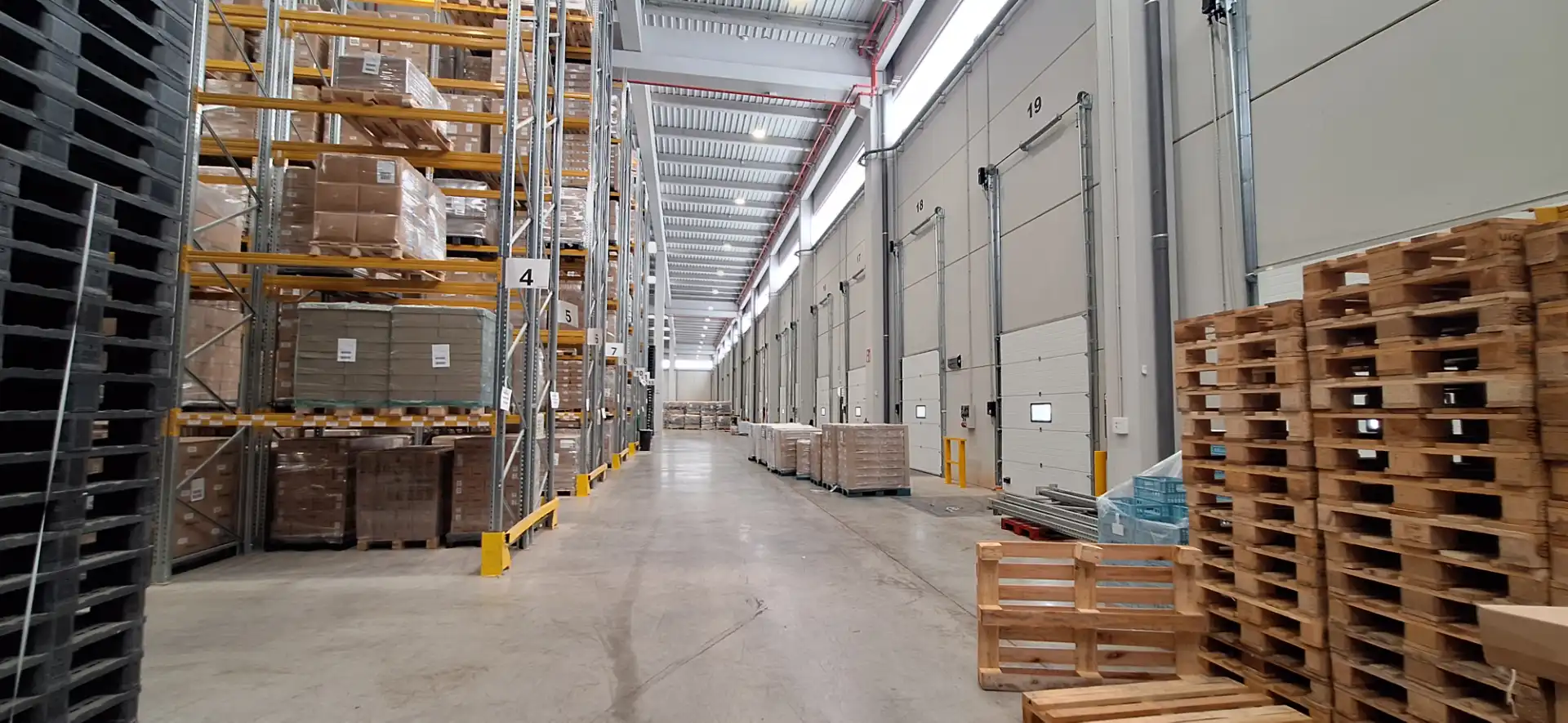 Nave industrial de alquiler en Riba-roja de Túria