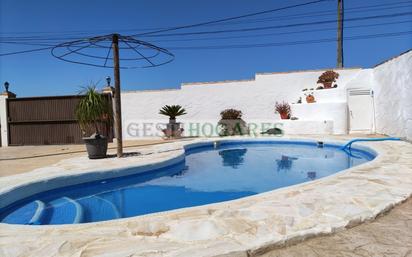 Swimming pool of House or chalet for sale in Chiclana de la Frontera