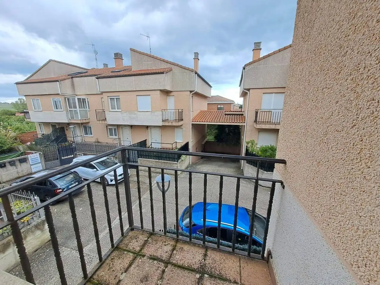 Aparcament de Casa adosada en venda en Merindad de Río Ubierna amb Calefacció, Jardí privat i Terrassa
