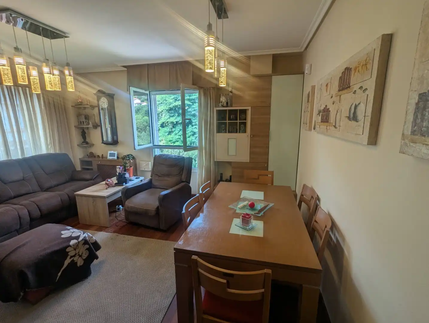 Living room of Flat for sale in Bilbao   with Storage room and Furnished