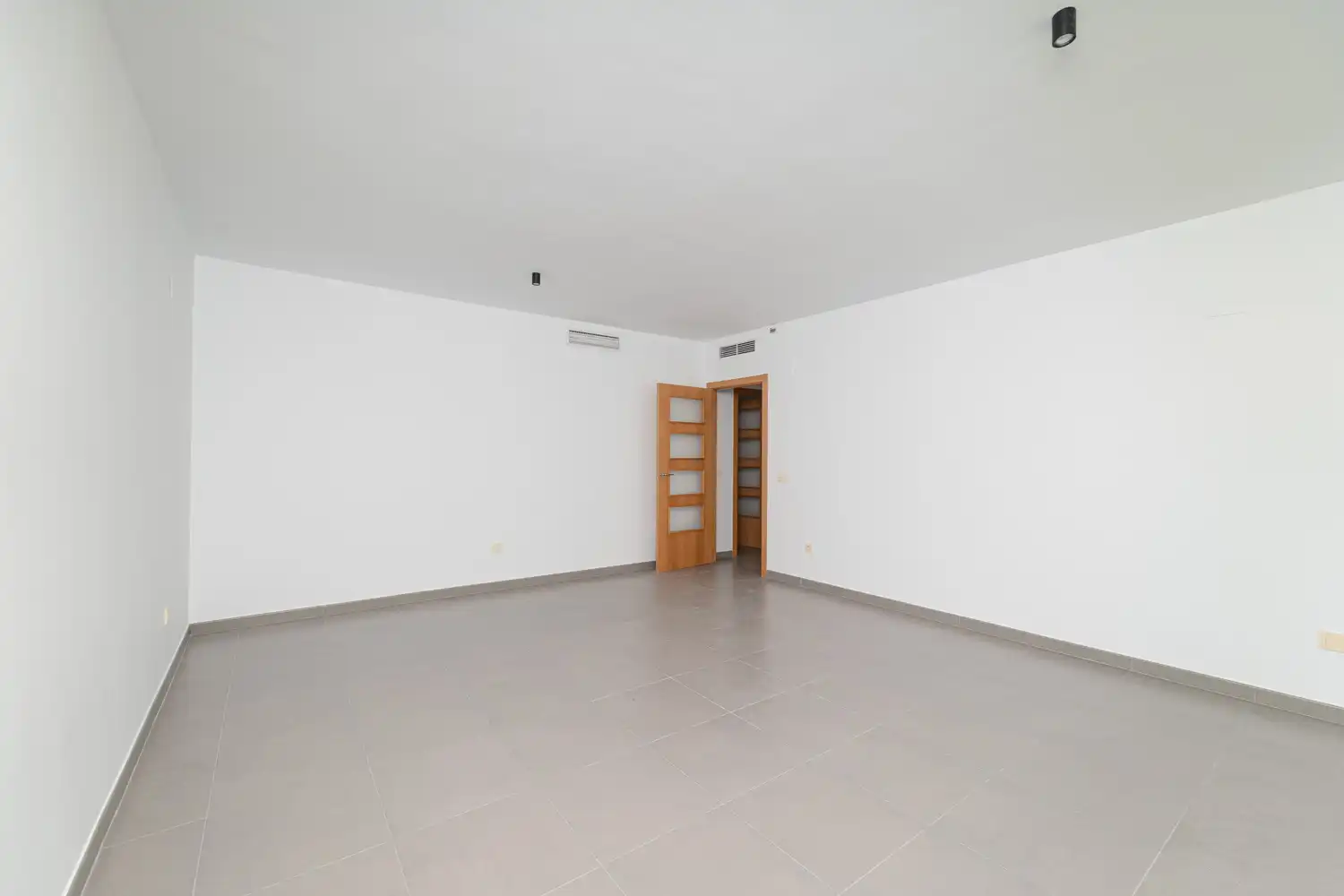 Piso con terraza en venta en Benicalap, imagen 5