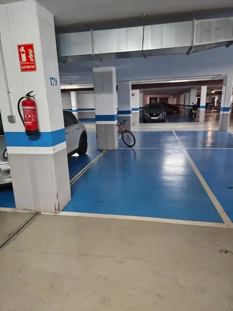Aparcament de Garatge de lloguer en Almería