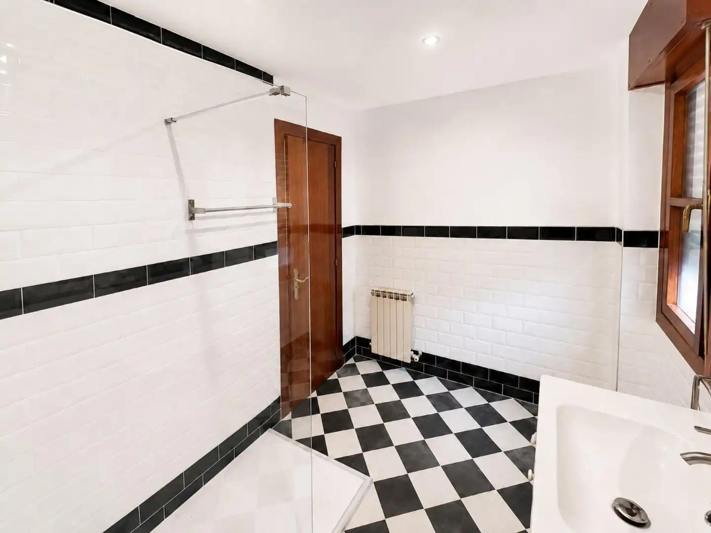 Badezimmer von Maisonette zum Verkauf in Santander mit Heizung, Terrasse und Balkon