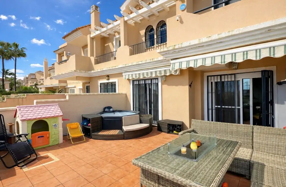Maison avec piscine à vendre à La Duquesa, imagen 4