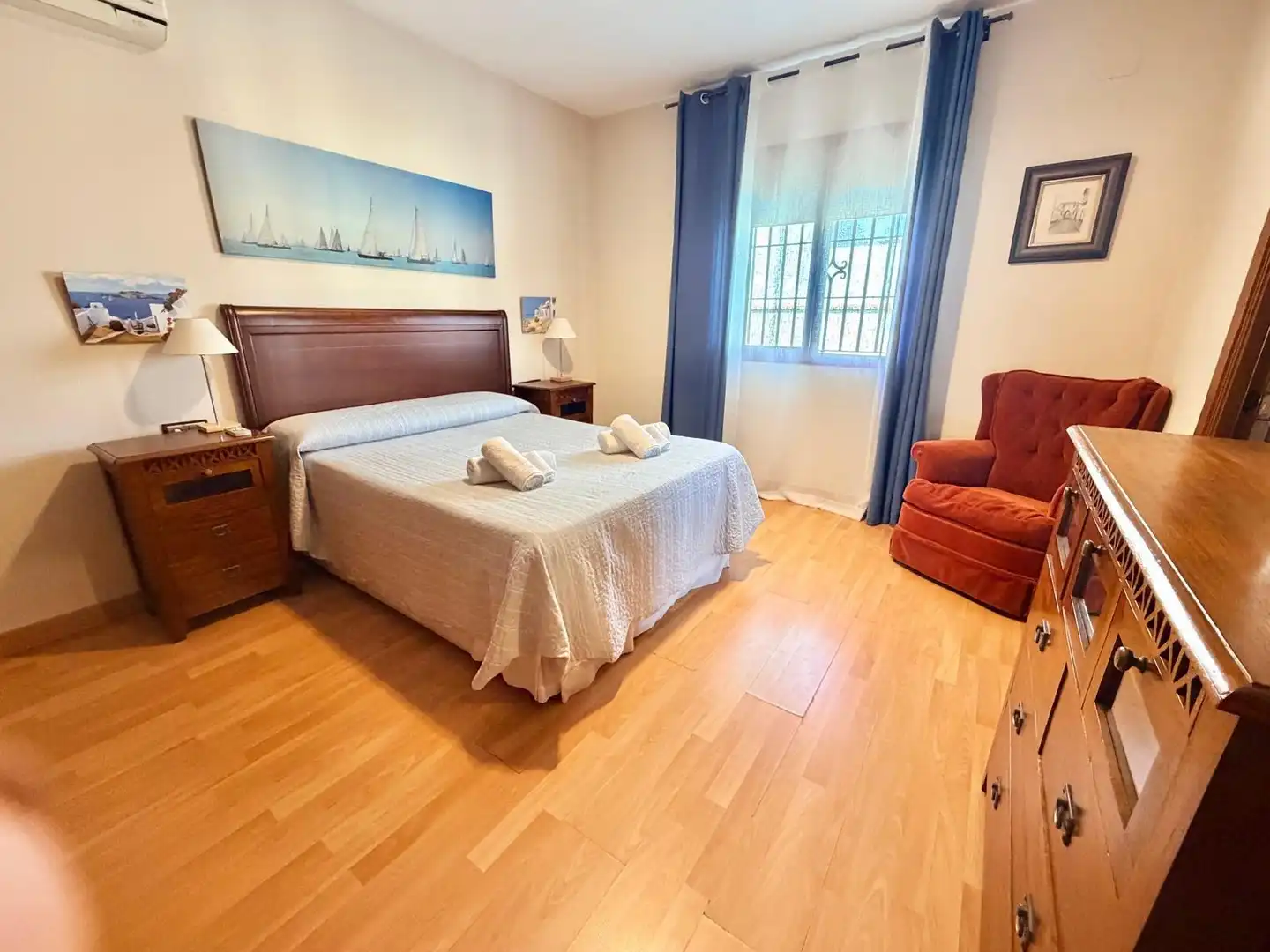 Habitación de Casa o chalet en venta en Chiclana de la Frontera con Jardín privado, Terraza y Piscina