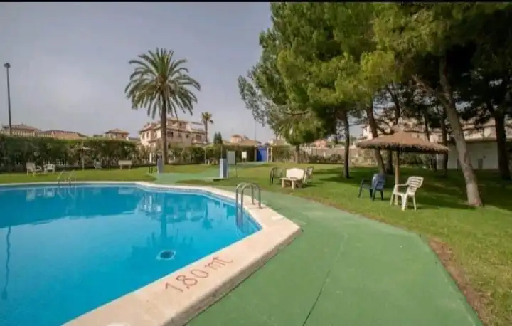 Schwimmbecken von Wohnungen zur Miete in Orihuela mit Klimaanlage, Heizung und Terrasse