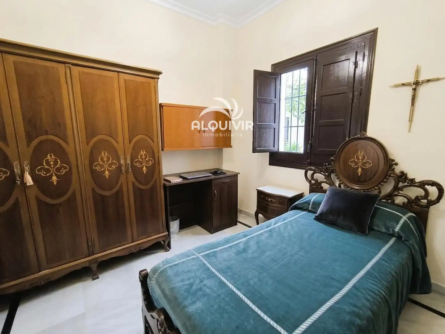 Habitación de Edificio en venta en Sevilla