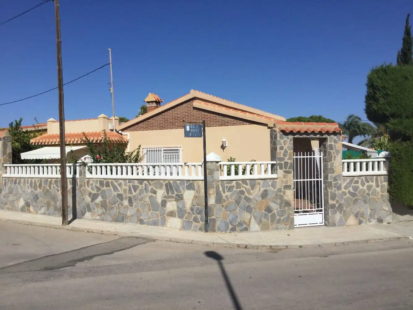 Vista exterior de Casa o chalet en venta en Cartagena con Calefacción, Jardín privado y Terraza