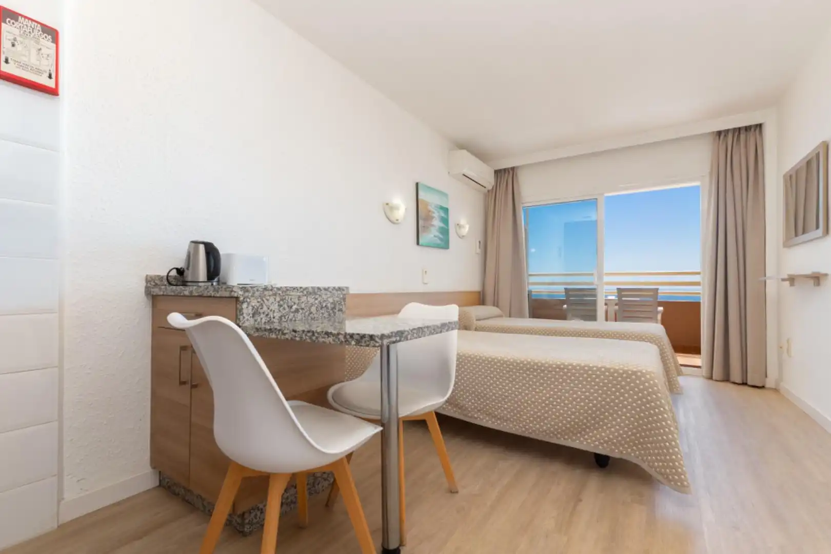 Bedroom of Study for sale in Fuengirola  with Air Conditioner, Heating and Terrace