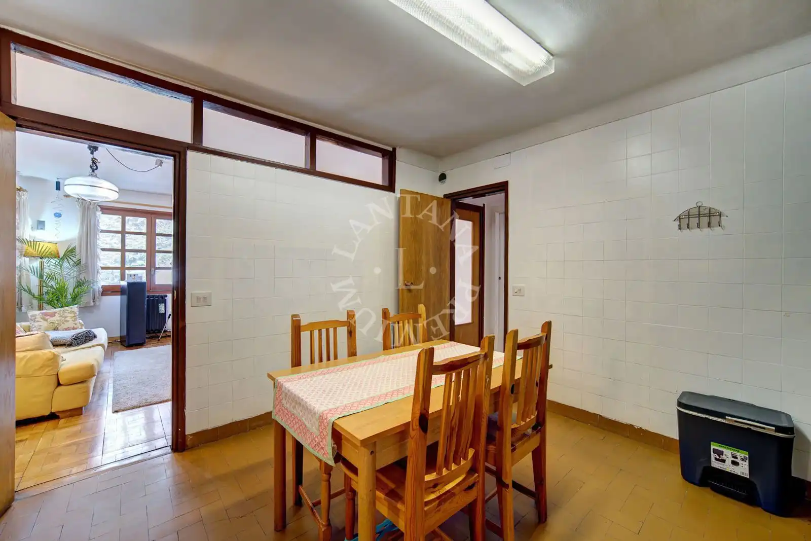Dining room of Houses for sale in Naut Aran  with Storage room