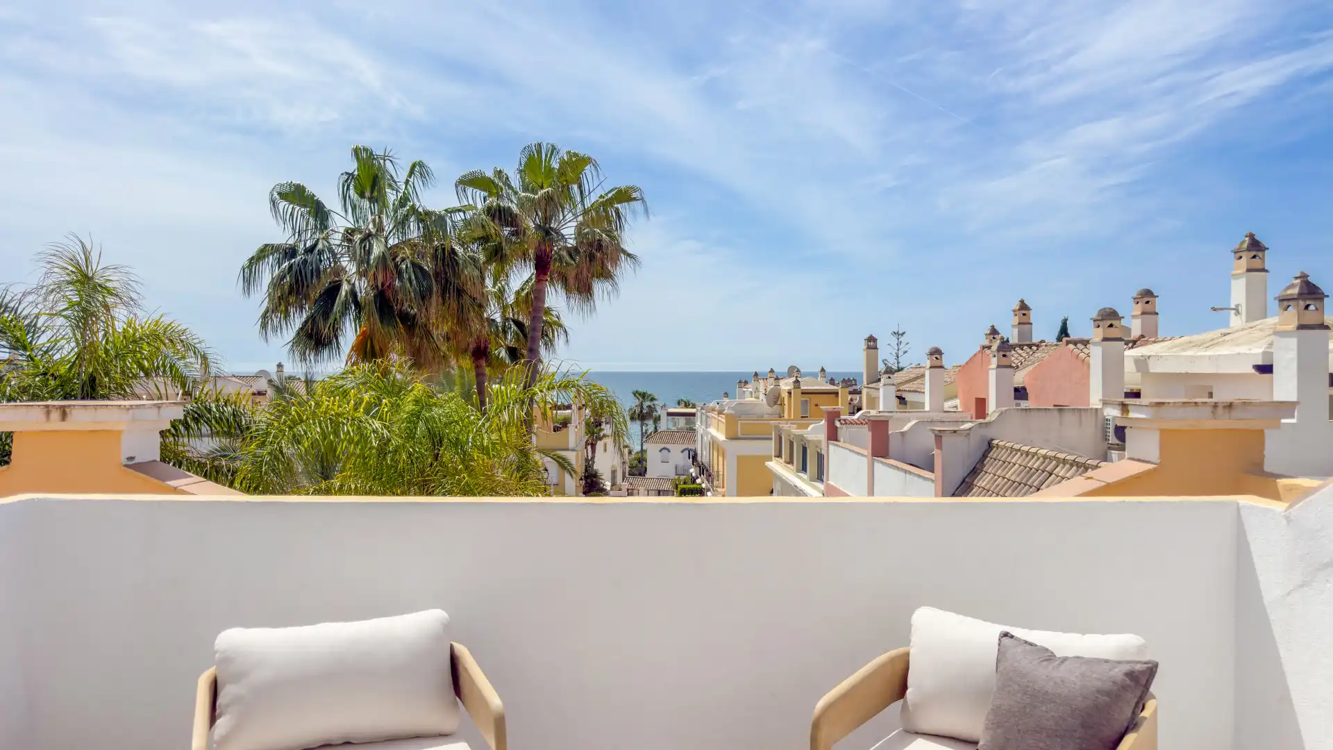 Terrace of Detached homes for sale in Marbella  with Air Conditioner, Heating and Private garden