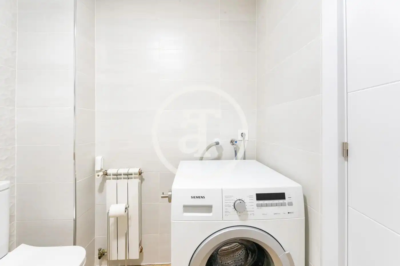 Baño de Piso de alquiler en Madrid con Aire acondicionado, Calefacción y Amueblado