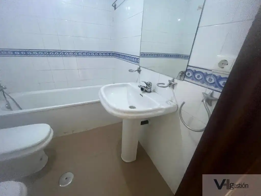 House with pool for sale in Castilleja de Guzmán, imagen 3