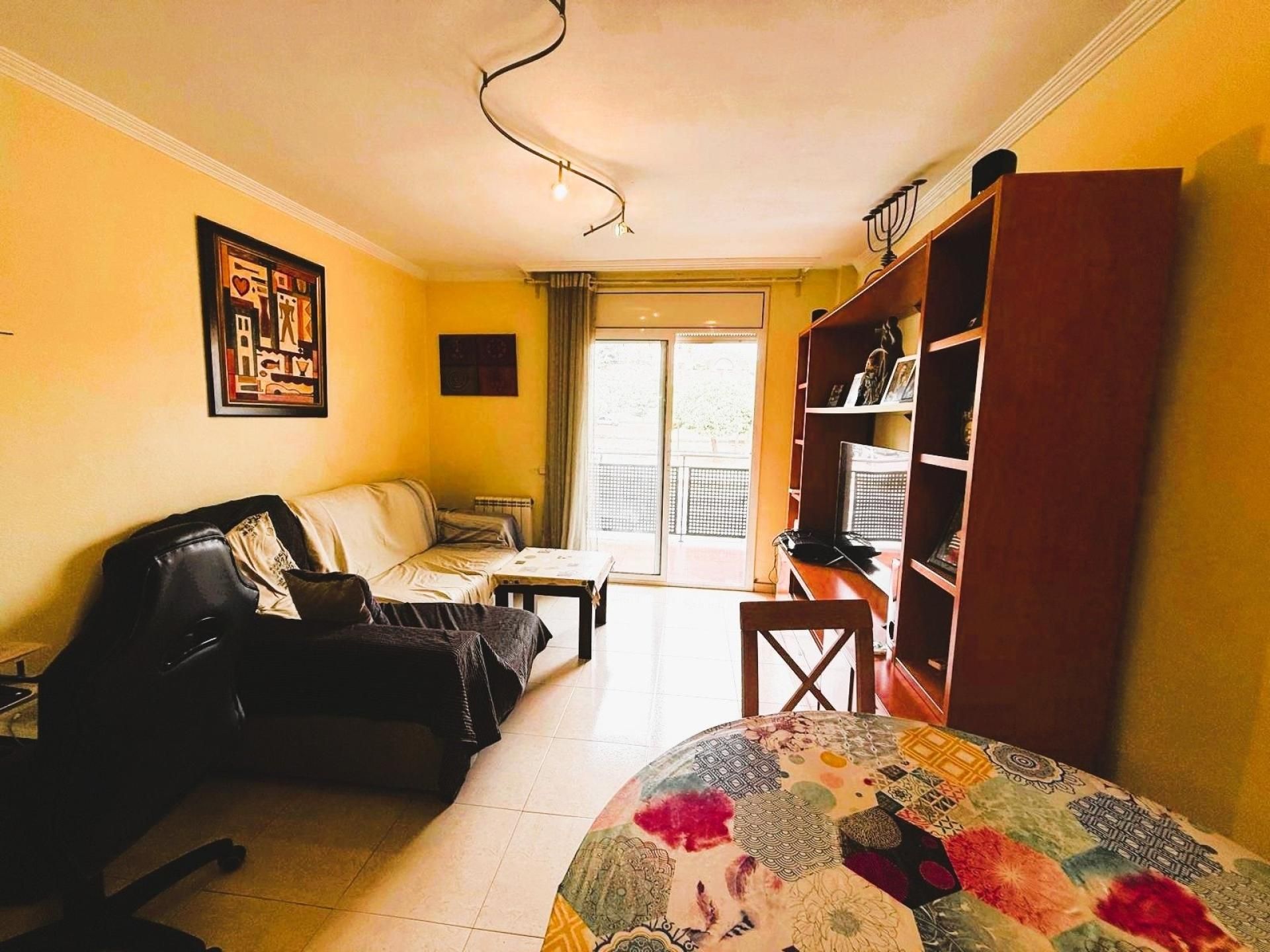 Dormitori de Pis en venda en Pineda de Mar amb Aire condicionat i Piscina comunitària