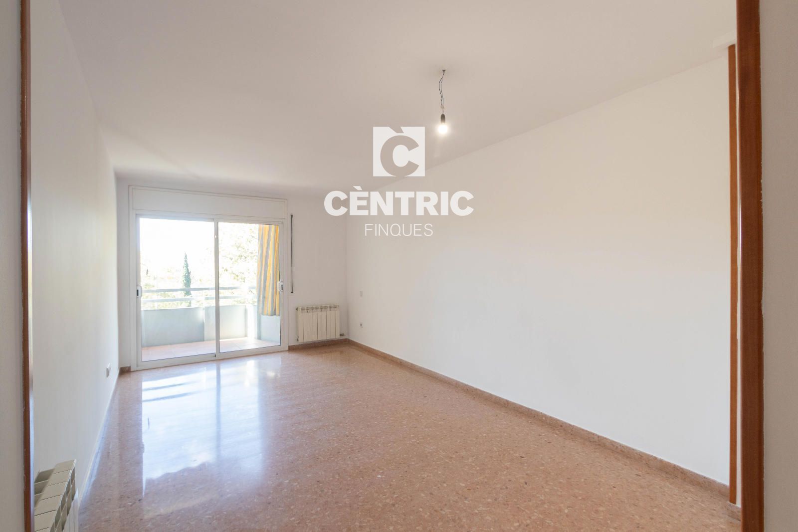 Piso en venta en Terrassa con Calefacción y Terraza