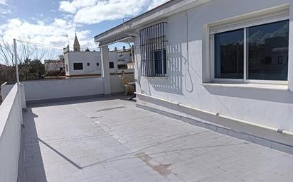 Vista exterior de Edifici en venda en Chipiona