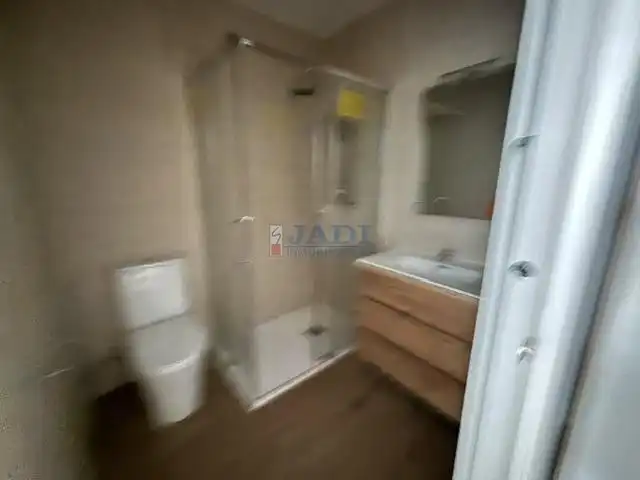 Baño de Apartamento en venta en Valdepeñas con Aire acondicionado, Calefacción y Trastero