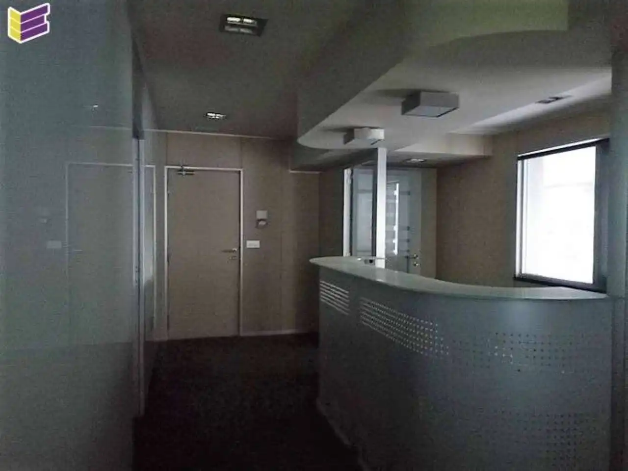 Office for sale in Navia