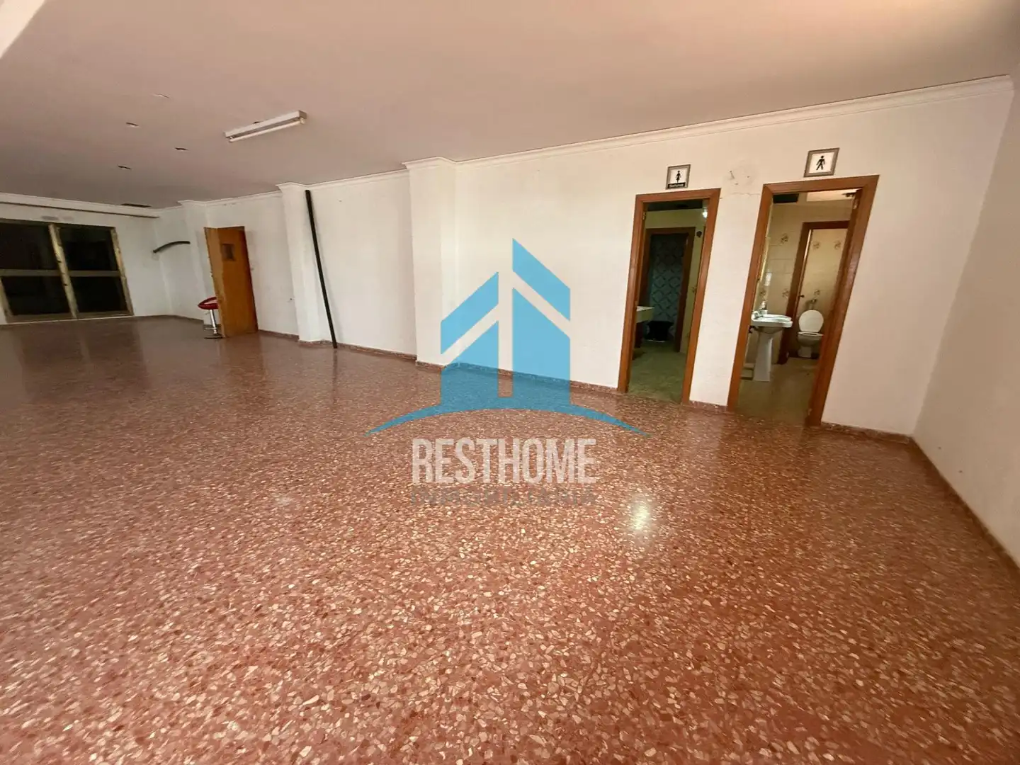 Vista exterior de Local en venta en Cullera