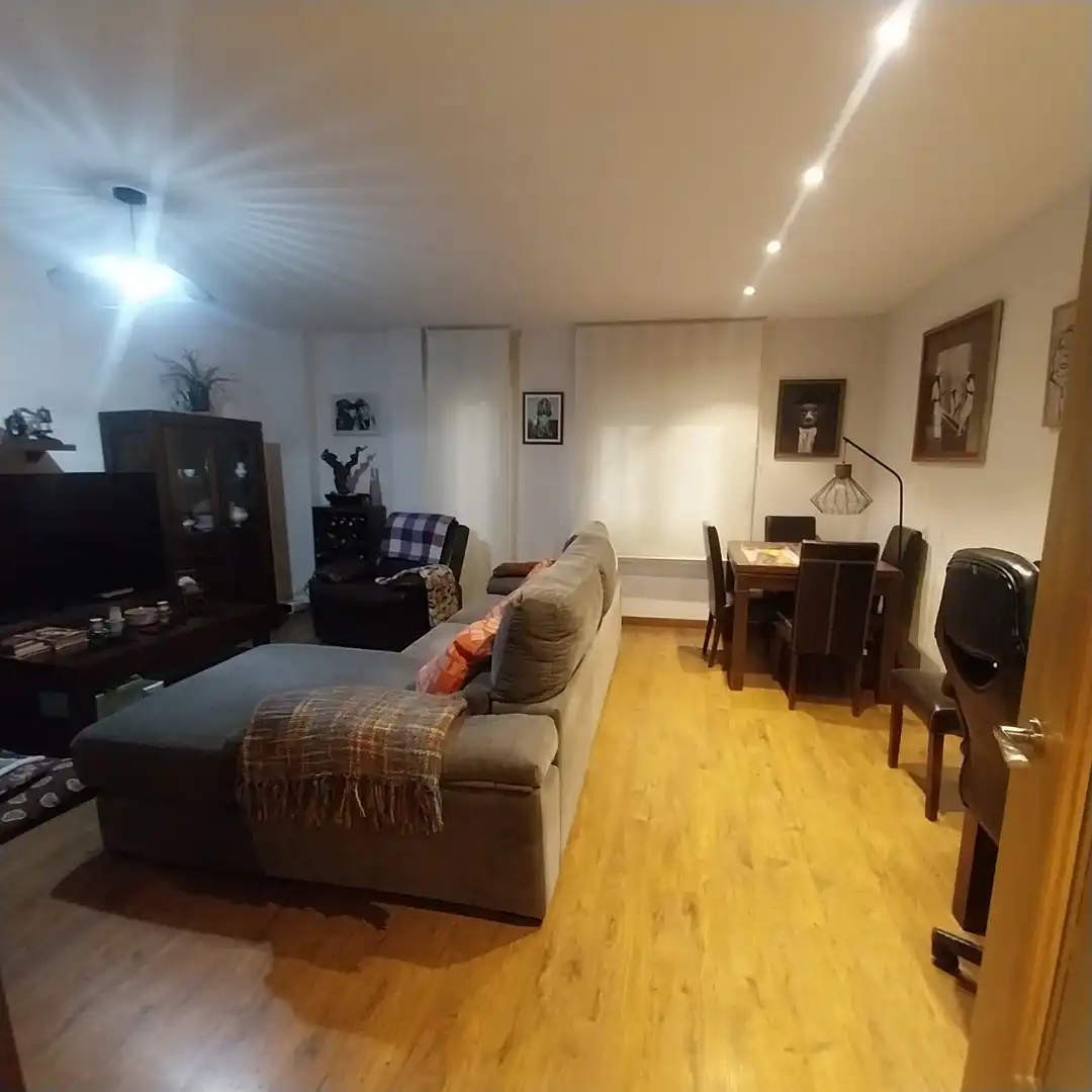 Flat with terrace for sale in Calle Mercedes 10, imagen 3
