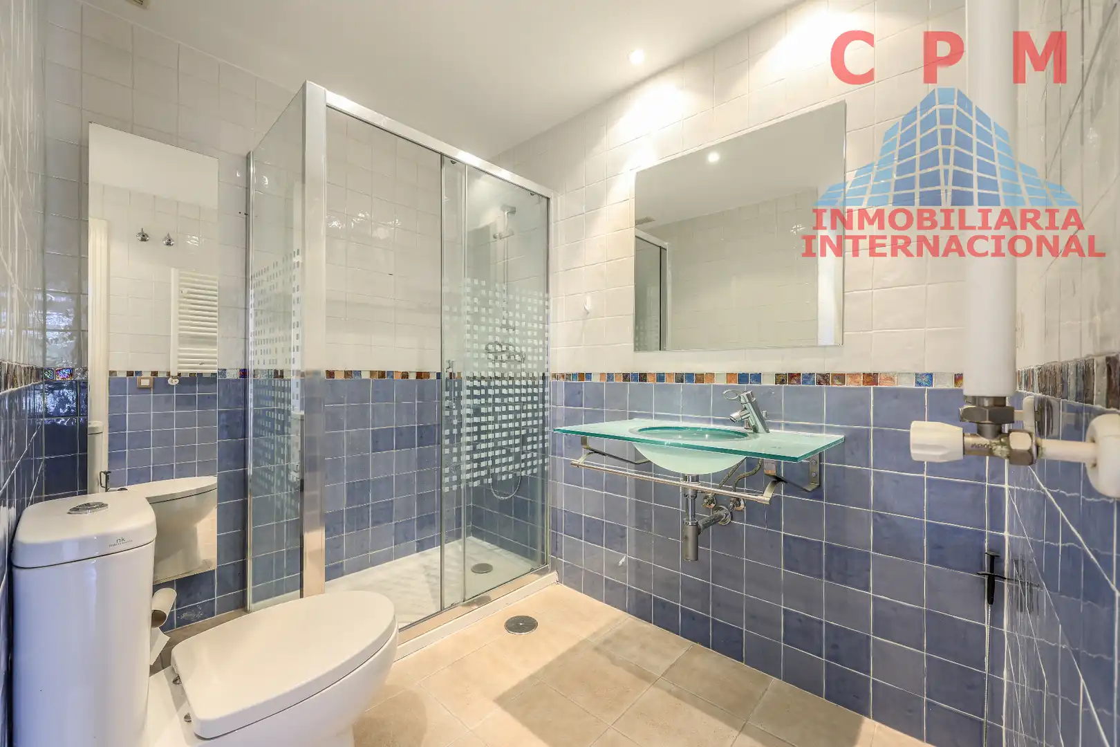 Baño de Piso de alquiler en Madrid con Aire acondicionado, Calefacción y Trastero