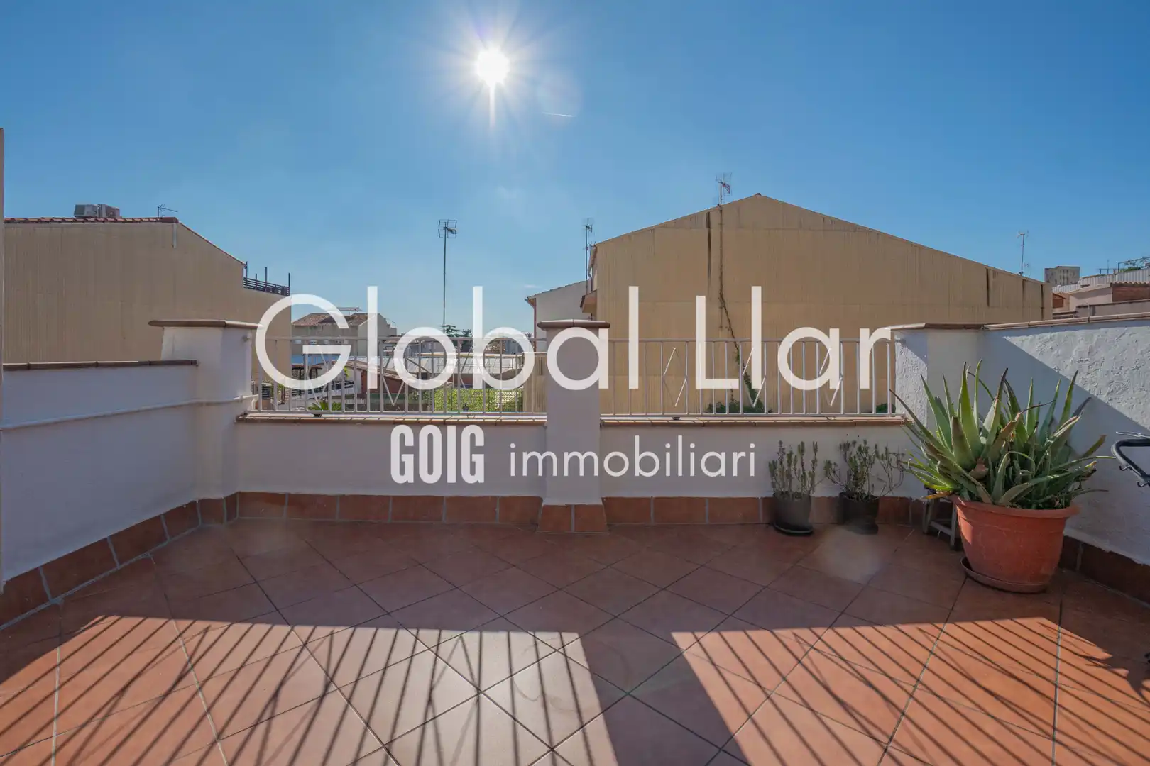 Terrace of Detached homes for sale in Sabadell  with Air Conditioner, Heating and Parquet flooring